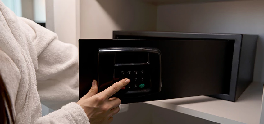 Safe Unlocking Service Company in Pomona, California