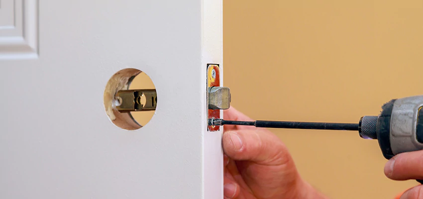 Stuck Door Knobs Repair in Pomona, CA